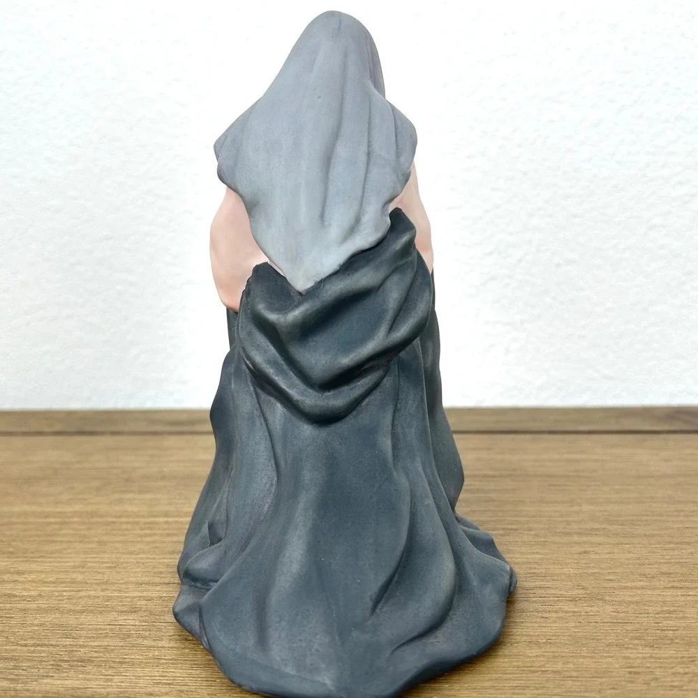 Kirkland Signature #75177 Nativity Mary Figurine‎ Porcelain Replacement Figure